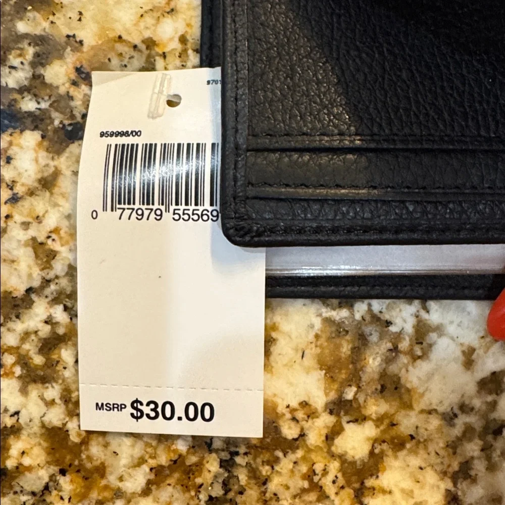 NEW IN‎ BOX. PERRY ELLIS WALLET